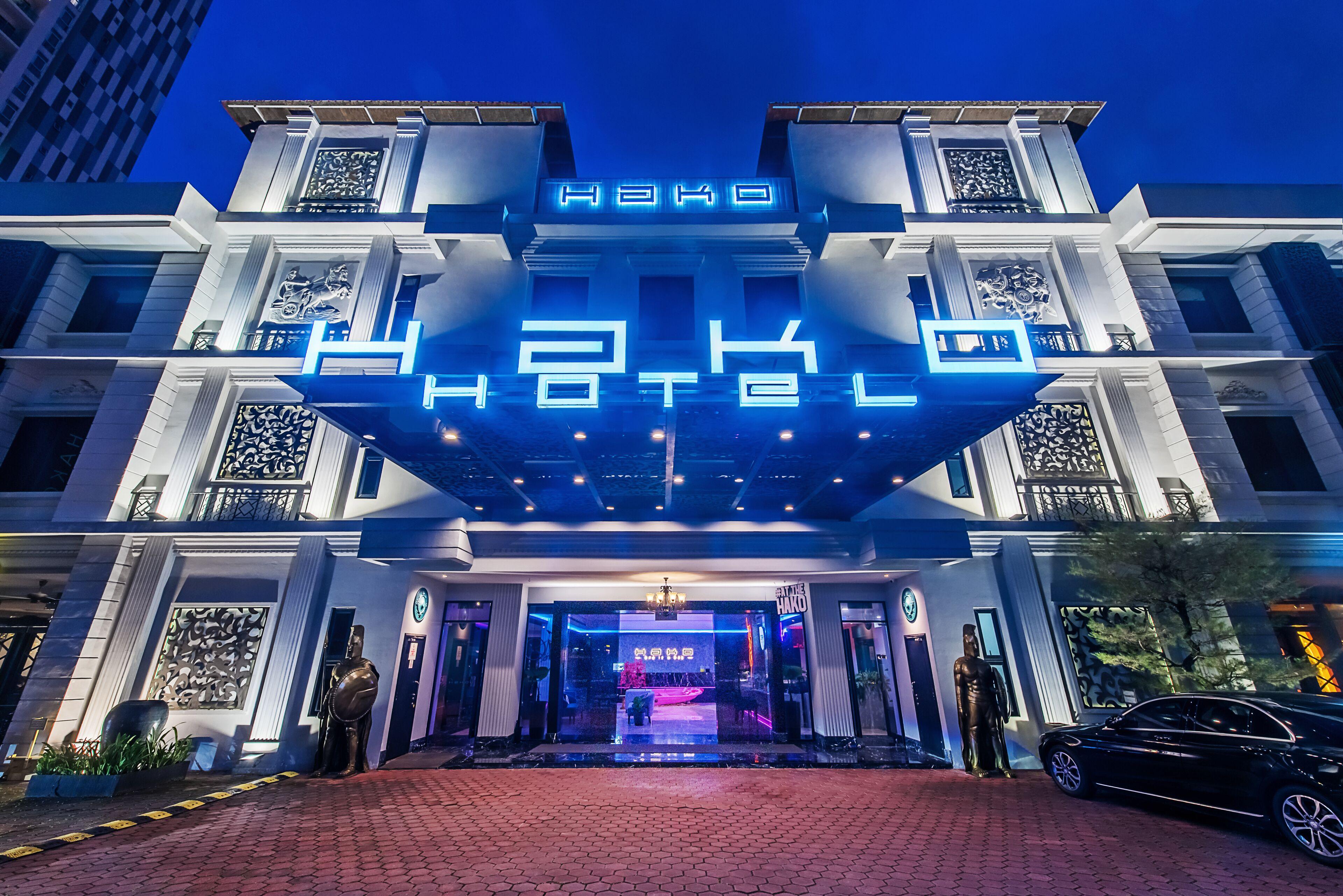 Where to Stay Near Sultan Ibrahim Building: 5 Central Hotels