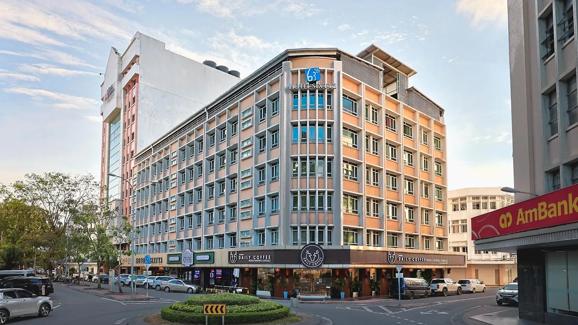 Staying Near Sabah State Mosque: 4 Design Hotels Compared